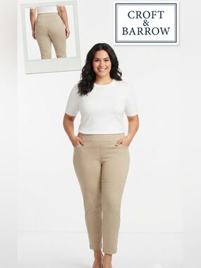 Croft & Barrow Women’s Pull On Stretch Khaki Crop Straight Leg Pants 18W